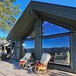 Feriehus 5 Bedroom Stunning In Eggedal