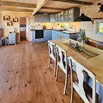 5 Bedroom Stunning In Feriehus *
