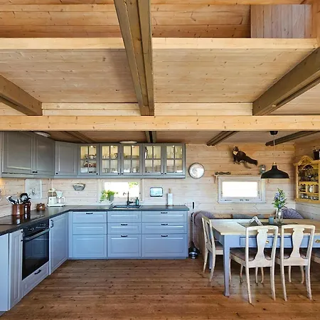 5 Bedroom Stunning In Casa de Férias