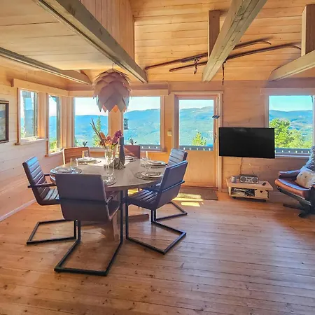 5 Bedroom Stunning In Casa de Férias *