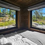 5 Bedroom Stunning In Hébergement de vacances Eggedal